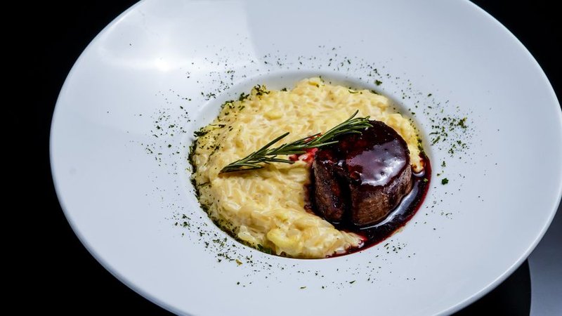 Polędwica wołowa z demi-glace